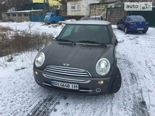 Сірий Міні Cooper, об'ємом двигуна 0 л та пробігом 153 тис. км за 8600 $, фото 1 на Automoto.ua