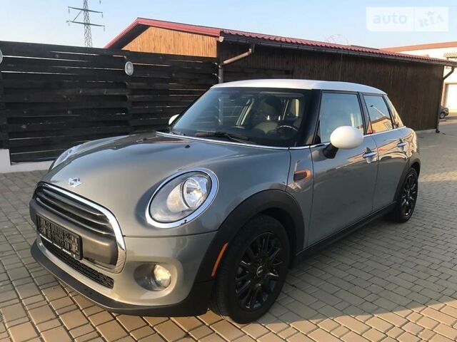 Сірий Міні Cooper, об'ємом двигуна 1.5 л та пробігом 32 тис. км за 16500 $, фото 1 на Automoto.ua