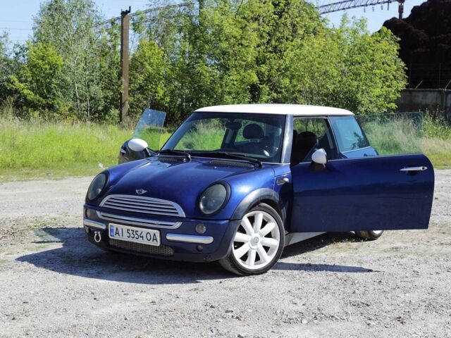 Синий Мини Купер, объемом двигателя 1.6 л и пробегом 356 тыс. км за 4200 $, фото 1 на Automoto.ua