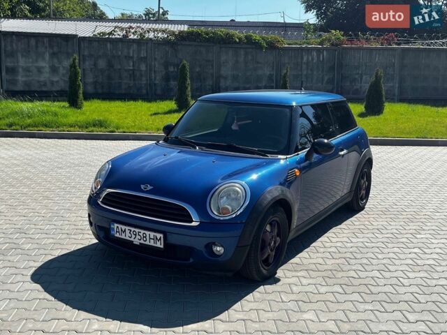 Синій Міні Cooper, об'ємом двигуна 1.4 л та пробігом 195 тис. км за 4300 $, фото 1 на Automoto.ua