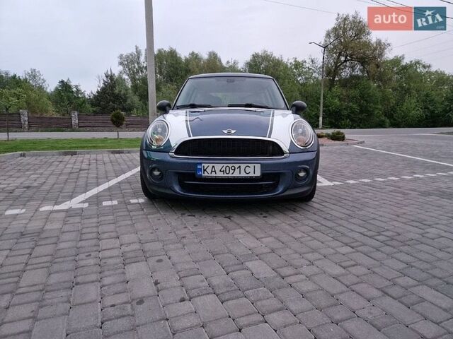 Синий Мини Купер, объемом двигателя 1.6 л и пробегом 230 тыс. км за 5800 $, фото 1 на Automoto.ua