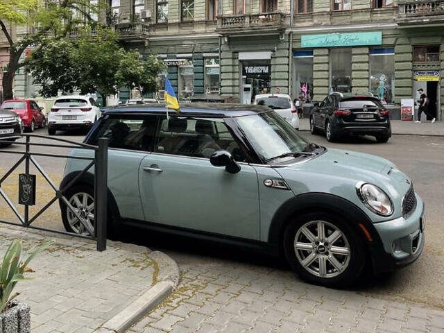 Синій Міні Cooper, об'ємом двигуна 1.6 л та пробігом 109 тис. км за 9800 $, фото 1 на Automoto.ua