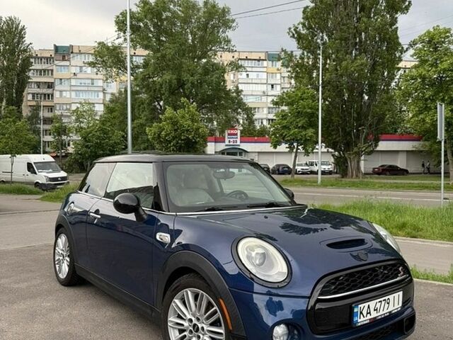 Синий Мини Купер, объемом двигателя 2 л и пробегом 223 тыс. км за 12000 $, фото 1 на Automoto.ua