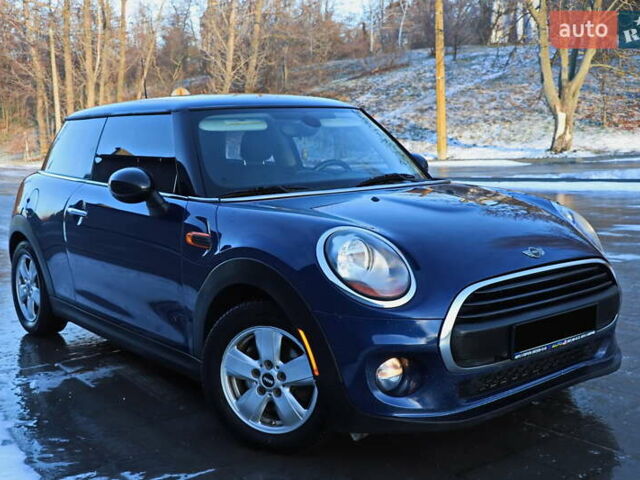 Синий Мини Купер, объемом двигателя 1.5 л и пробегом 128 тыс. км за 11555 $, фото 1 на Automoto.ua