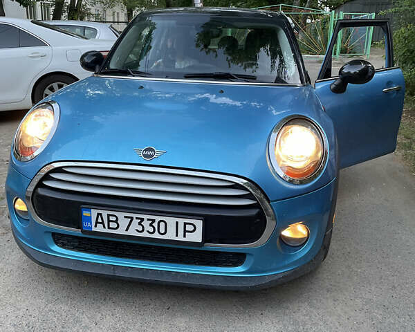 Синий Мини Купер, объемом двигателя 1.5 л и пробегом 116 тыс. км за 12900 $, фото 1 на Automoto.ua