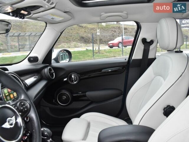 Синий Мини Купер, объемом двигателя 2 л и пробегом 82 тыс. км за 14300 $, фото 1 на Automoto.ua