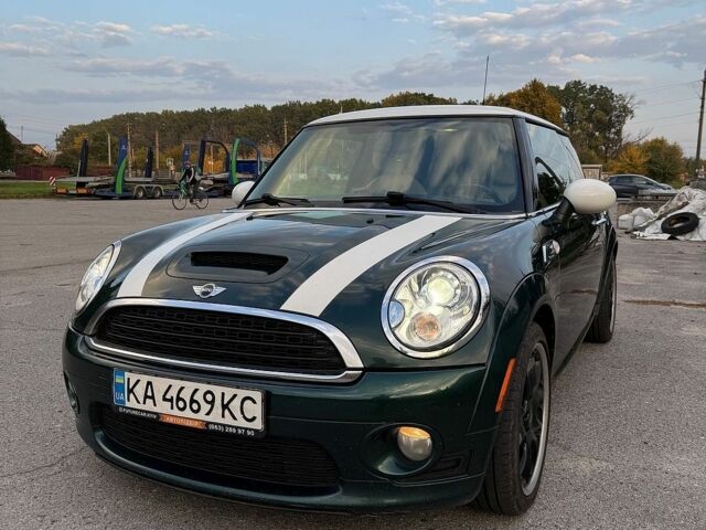 Зелений Міні Cooper, об'ємом двигуна 1.6 л та пробігом 153 тис. км за 8400 $, фото 1 на Automoto.ua