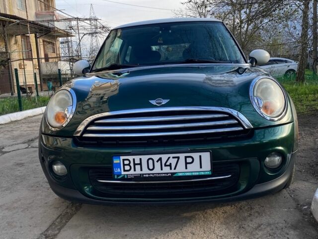 Зеленый Мини Купер, объемом двигателя 1.6 л и пробегом 170 тыс. км за 5500 $, фото 1 на Automoto.ua