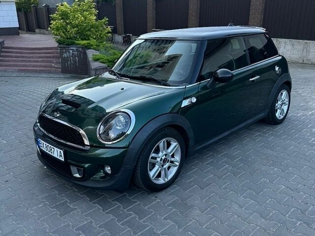 Зелений Міні Cooper, об'ємом двигуна 1.6 л та пробігом 179 тис. км за 6750 $, фото 1 на Automoto.ua