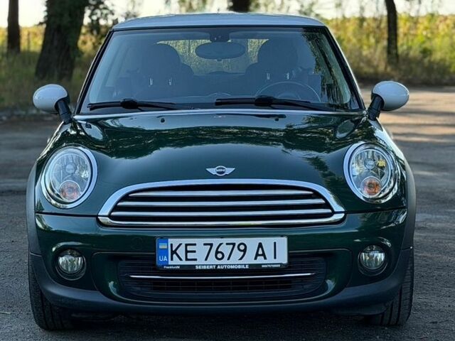 Зеленый Мини Купер, объемом двигателя 1.6 л и пробегом 163 тыс. км за 6800 $, фото 1 на Automoto.ua
