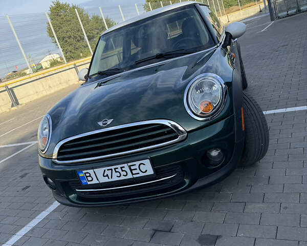 Зелений Міні Cooper, об'ємом двигуна 1.6 л та пробігом 260 тис. км за 9500 $, фото 1 на Automoto.ua