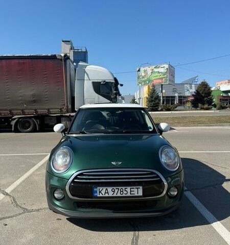 Зеленый Мини Купер, объемом двигателя 1.5 л и пробегом 157 тыс. км за 12500 $, фото 1 на Automoto.ua