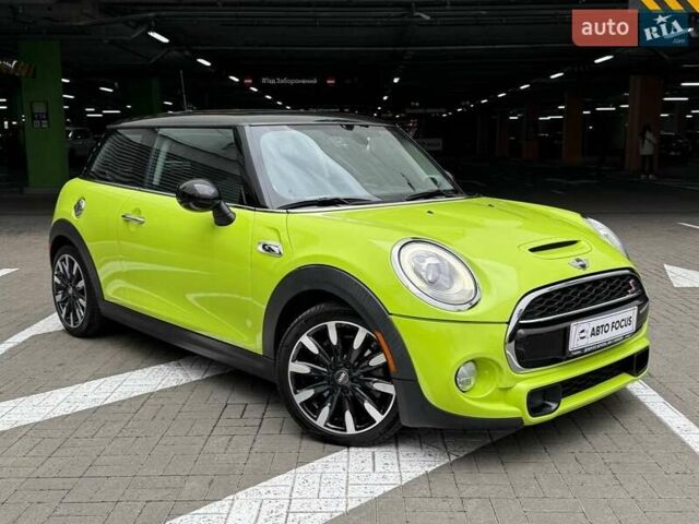 Зелений Міні Cooper, об'ємом двигуна 2 л та пробігом 90 тис. км за 13990 $, фото 1 на Automoto.ua