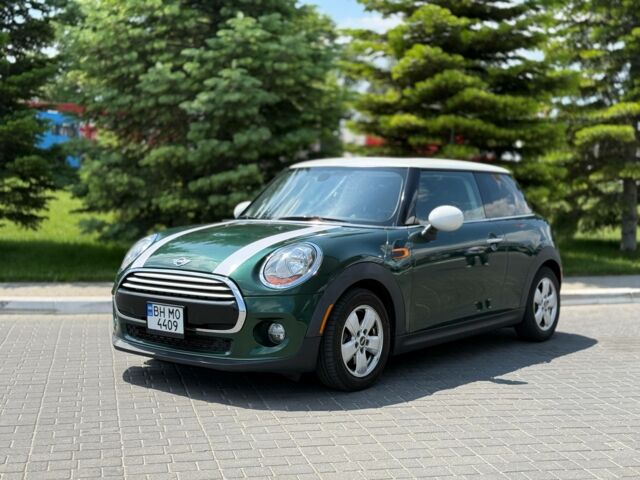 Зелений Міні Cooper, об'ємом двигуна 1.5 л та пробігом 120 тис. км за 9990 $, фото 1 на Automoto.ua