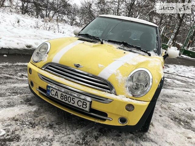 Помаранчевий Міні Cooper, об'ємом двигуна 1.6 л та пробігом 100 тис. км за 7999 $, фото 1 на Automoto.ua