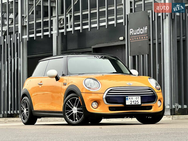 Помаранчевий Міні Cooper, об'ємом двигуна 1.5 л та пробігом 127 тис. км за 12800 $, фото 1 на Automoto.ua