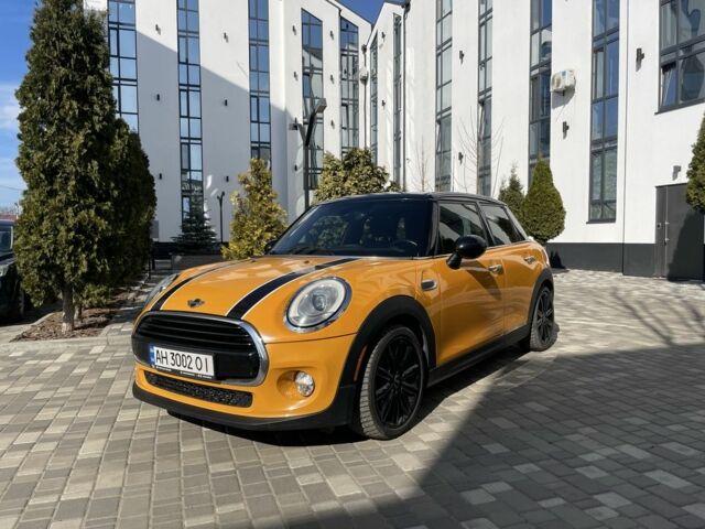 Оранжевый Мини Купер, объемом двигателя 0 л и пробегом 62 тыс. км за 17000 $, фото 1 на Automoto.ua