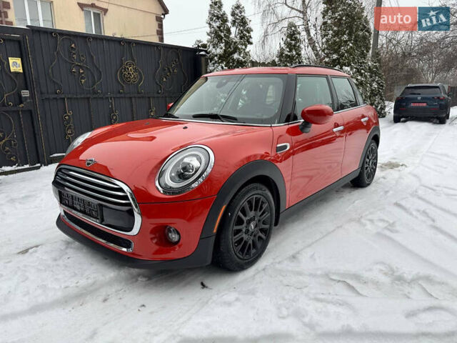 Помаранчевий Міні Cooper, об'ємом двигуна 1.5 л та пробігом 98 тис. км за 16900 $, фото 1 на Automoto.ua