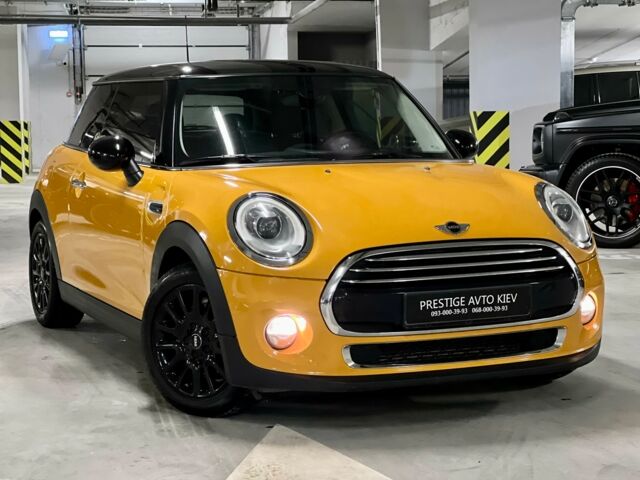 Помаранчевий Міні Cooper, об'ємом двигуна 1.5 л та пробігом 71 тис. км за 14300 $, фото 1 на Automoto.ua