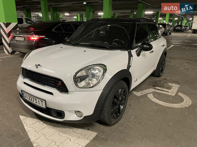 Белый Мини Кантримен, объемом двигателя 1.6 л и пробегом 136 тыс. км за 12999 $, фото 1 на Automoto.ua