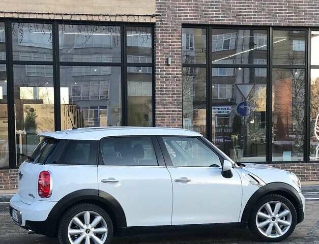 Белый Мини Кантримен, объемом двигателя 1.6 л и пробегом 155 тыс. км за 9000 $, фото 1 на Automoto.ua
