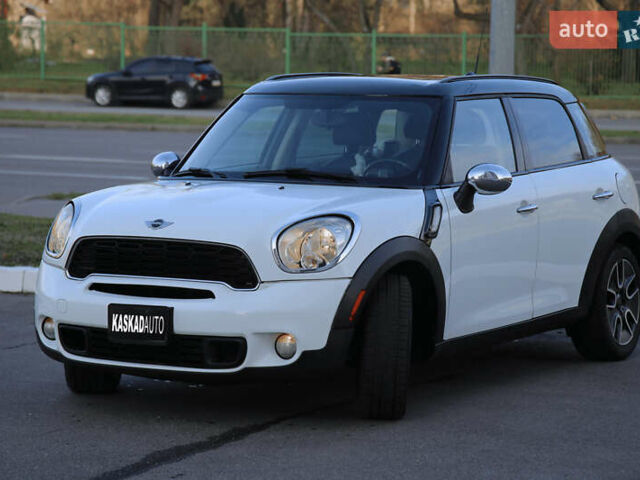 Белый Мини Кантримен, объемом двигателя 1.6 л и пробегом 170 тыс. км за 9900 $, фото 1 на Automoto.ua
