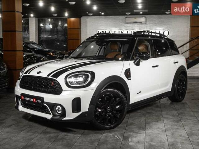 Білий Міні Кантрімен, об'ємом двигуна 2 л та пробігом 50 тис. км за 33900 $, фото 1 на Automoto.ua