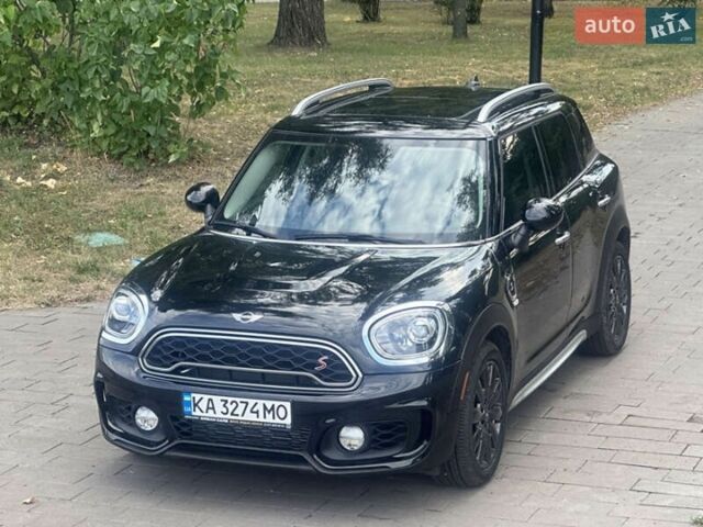 Чорний Міні Кантрімен, об'ємом двигуна 2 л та пробігом 110 тис. км за 17500 $, фото 1 на Automoto.ua