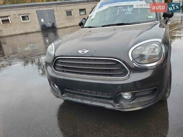 Черный Мини Кантримен, объемом двигателя 1.5 л и пробегом 92 тыс. км за 11999 $, фото 1 на Automoto.ua