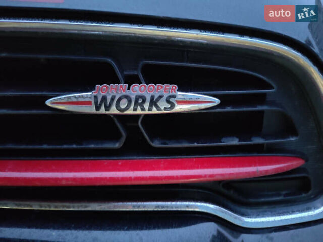 Черный Мини Кантримен, объемом двигателя 1.6 л и пробегом 107 тыс. км за 16000 $, фото 1 на Automoto.ua