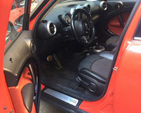 Міні Кантрімен, об'ємом двигуна 1.6 л та пробігом 131 тис. км за 12000 $, фото 1 на Automoto.ua