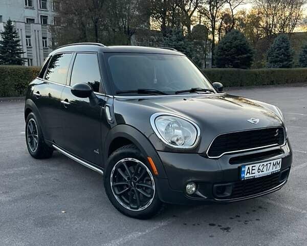 Мини Кантримен, объемом двигателя 1.6 л и пробегом 153 тыс. км за 9000 $, фото 1 на Automoto.ua