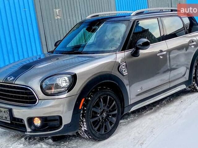 Сірий Міні Кантрімен, об'ємом двигуна 1.5 л та пробігом 111 тис. км за 15950 $, фото 1 на Automoto.ua