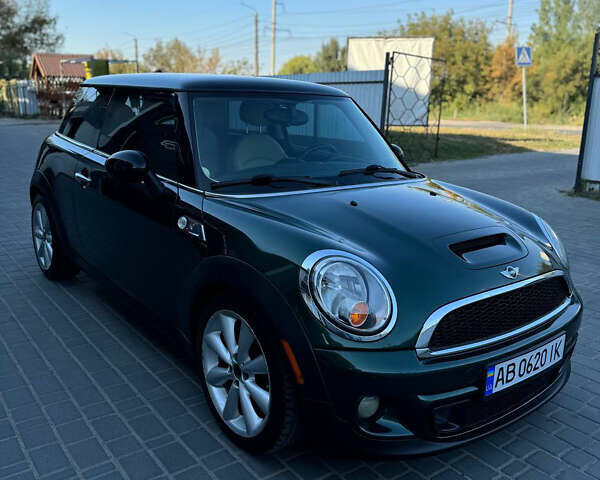 Зеленый Мини Coupe, объемом двигателя 1.6 л и пробегом 150 тыс. км за 8000 $, фото 1 на Automoto.ua