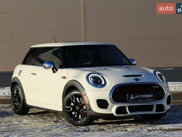 Білий Міні Hatch, об'ємом двигуна 2 л та пробігом 83 тис. км за 22000 $, фото 1 на Automoto.ua