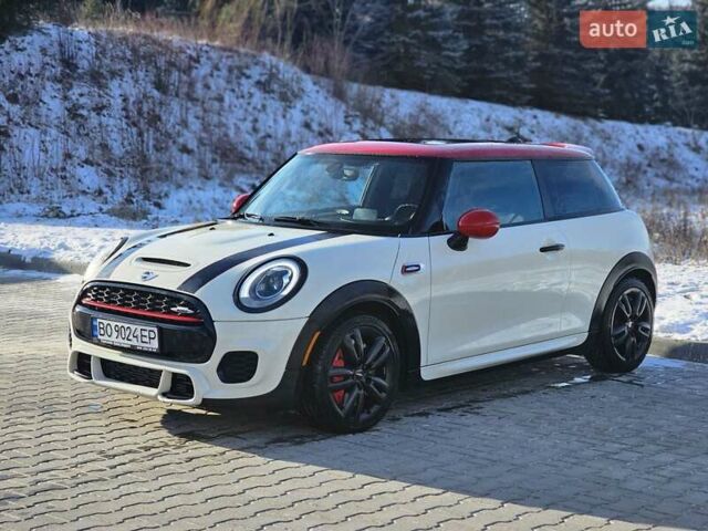 Білий Міні Hatch, об'ємом двигуна 2 л та пробігом 56 тис. км за 17599 $, фото 1 на Automoto.ua
