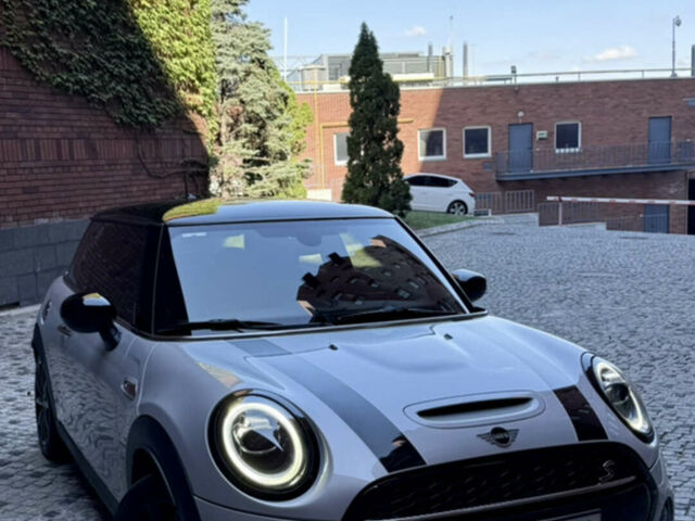 Білий Міні Hatch, об'ємом двигуна 2 л та пробігом 29 тис. км за 29500 $, фото 1 на Automoto.ua