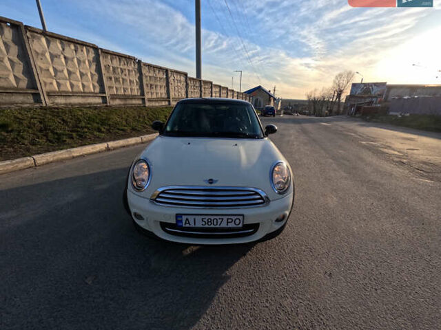 Бежевый Мини Hatch, объемом двигателя 1.6 л и пробегом 215 тыс. км за 7000 $, фото 1 на Automoto.ua