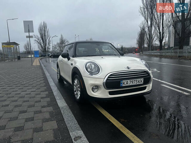 Бежевый Мини Hatch, объемом двигателя 1.5 л и пробегом 94 тыс. км за 12500 $, фото 1 на Automoto.ua