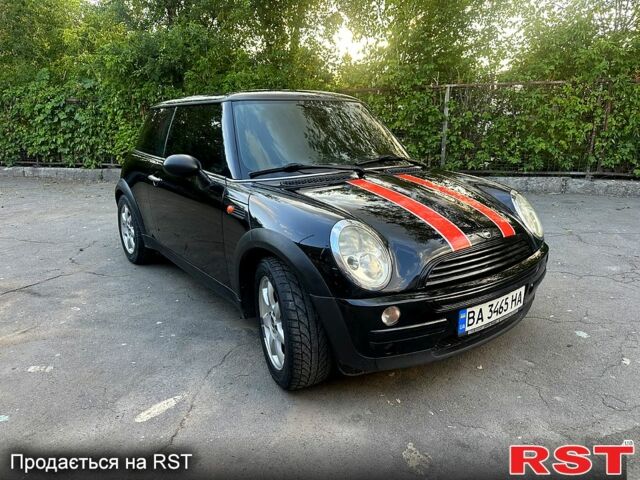 Черный Мини Hatch, объемом двигателя 1.6 л и пробегом 210 тыс. км за 5500 $, фото 1 на Automoto.ua