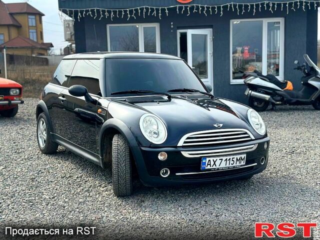 Черный Мини Hatch, объемом двигателя 1.6 л и пробегом 196 тыс. км за 3850 $, фото 1 на Automoto.ua