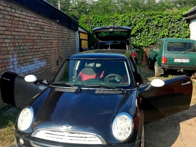 Чорний Міні Hatch, об'ємом двигуна 1.4 л та пробігом 220 тис. км за 6666 $, фото 1 на Automoto.ua