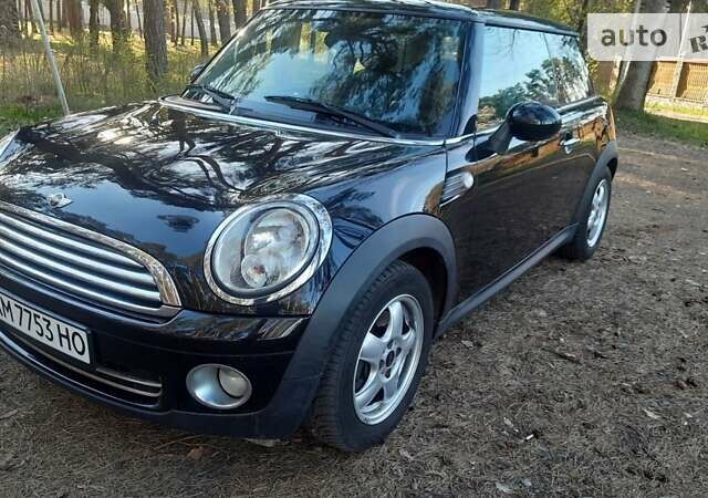 Чорний Міні Hatch, об'ємом двигуна 1.6 л та пробігом 179 тис. км за 6505 $, фото 1 на Automoto.ua