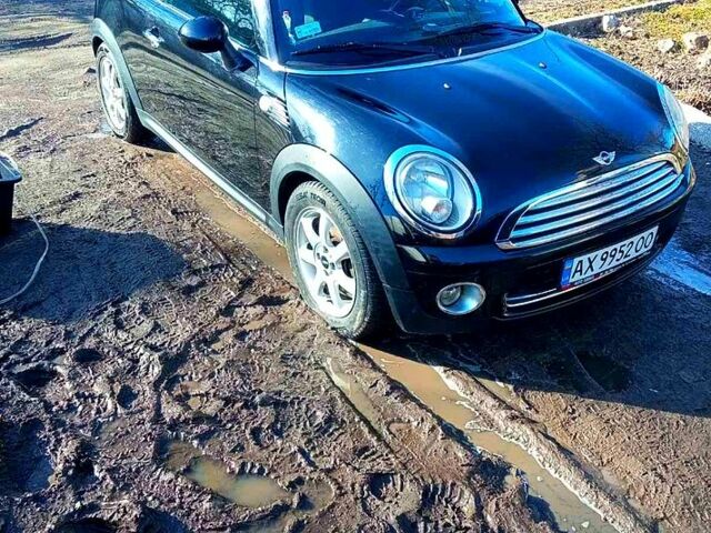 Чорний Міні Hatch, об'ємом двигуна 1.4 л та пробігом 189 тис. км за 8000 $, фото 1 на Automoto.ua