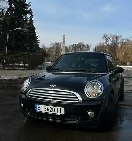 Чорний Міні Hatch, об'ємом двигуна 1.6 л та пробігом 301 тис. км за 6600 $, фото 1 на Automoto.ua