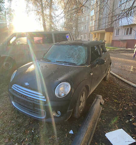 Чорний Міні Hatch, об'ємом двигуна 1.6 л та пробігом 197 тис. км за 3500 $, фото 1 на Automoto.ua