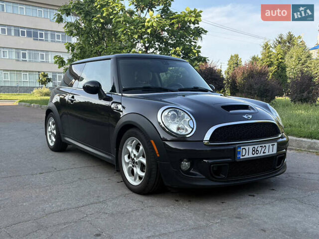 Черный Мини Hatch, объемом двигателя 1.6 л и пробегом 175 тыс. км за 7800 $, фото 1 на Automoto.ua