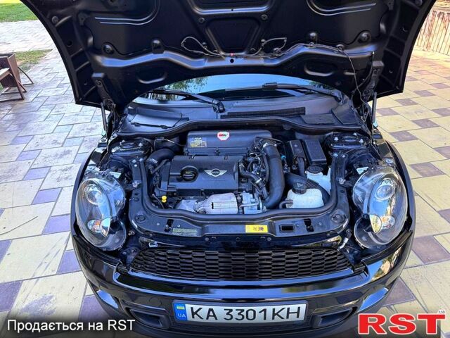 Чорний Міні Hatch, об'ємом двигуна 1.6 л та пробігом 170 тис. км за 8000 $, фото 1 на Automoto.ua