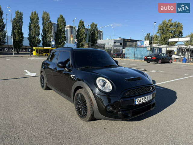 Черный Мини Hatch, объемом двигателя 2 л и пробегом 87 тыс. км за 12500 $, фото 1 на Automoto.ua