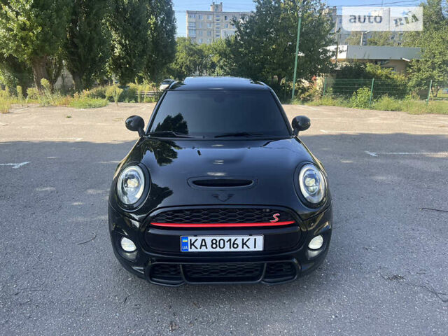 Чорний Міні Hatch, об'ємом двигуна 2 л та пробігом 120 тис. км за 18000 $, фото 1 на Automoto.ua